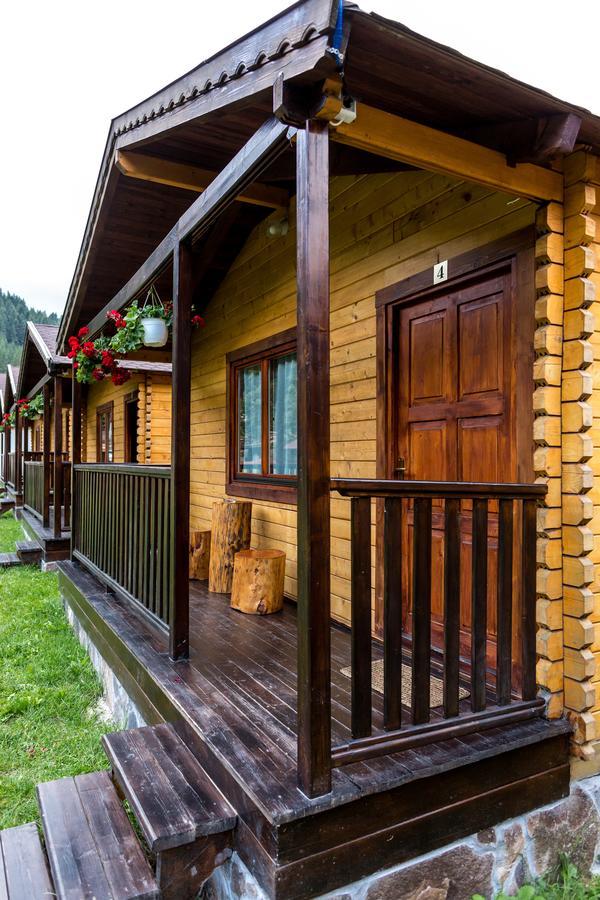 Casutele Suhardul Mic Villa Лаку Рошу Екстериор снимка