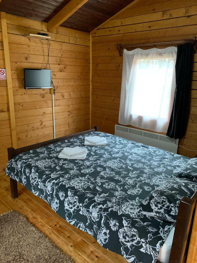 Casutele Suhardul Mic Villa Лаку Рошу Екстериор снимка